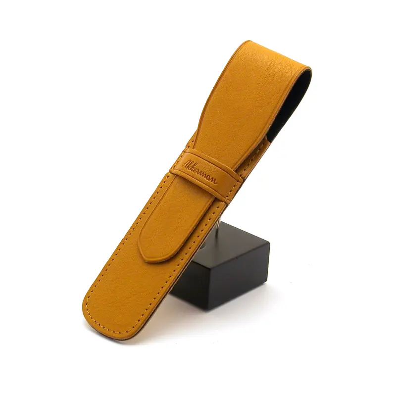 Akkerman etui | Mosterdgeel