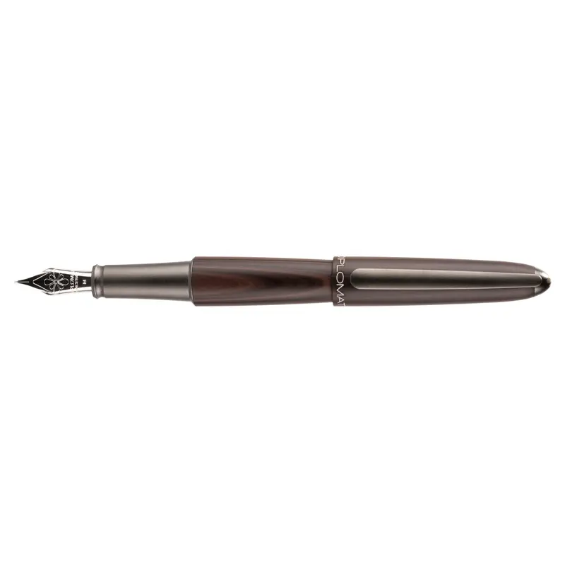 Diplomat Aero Black Forest Vulpen