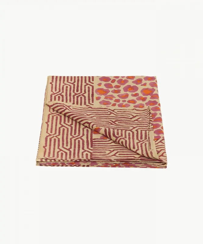 Doing Goods - Pink Leopard Single Plaid in draagtas