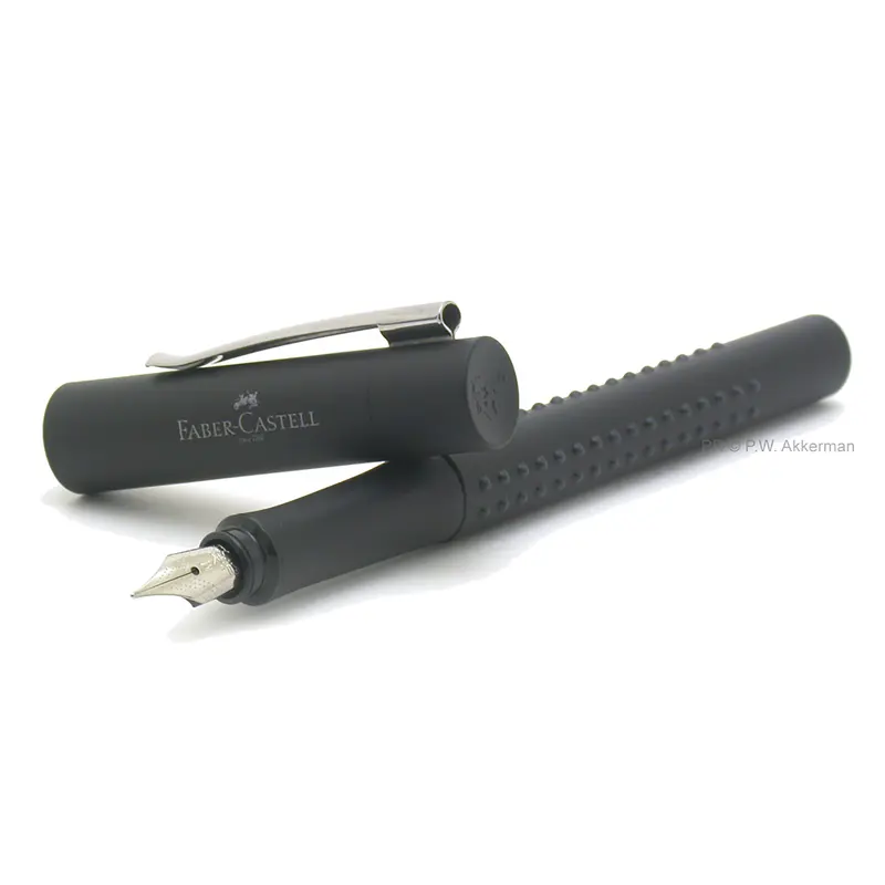 Faber-Castell Grip 2011 zwart vulpen