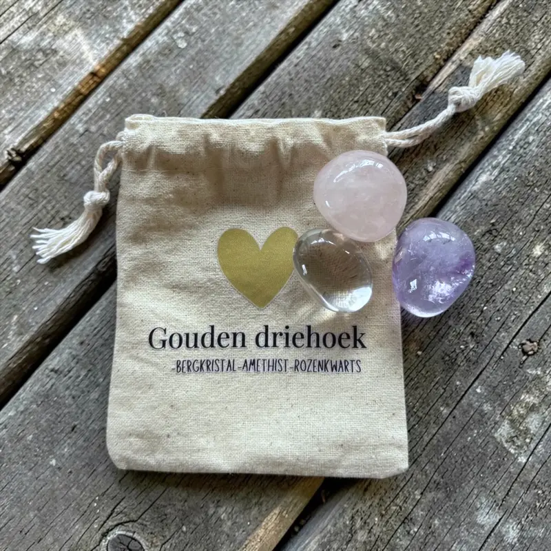 Gouden driehoek in linnen zakje