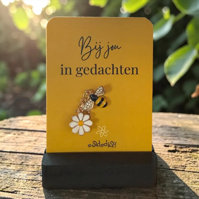 Kaartje op houdertje bij jou in gedachte