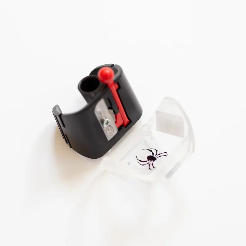 KUM Black widow