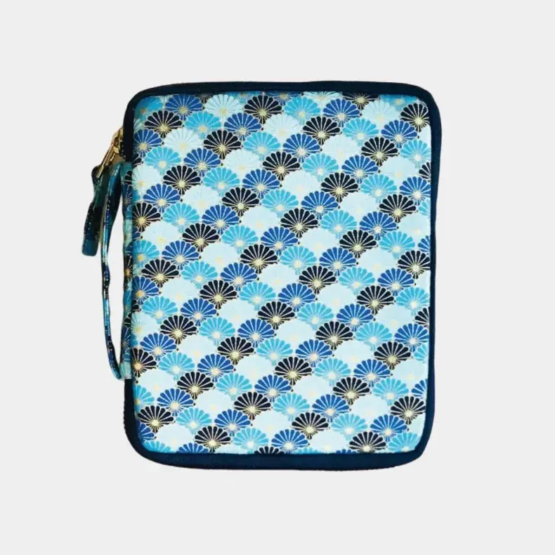 Kyokuhaku pen case for 10 pens Seigaiha