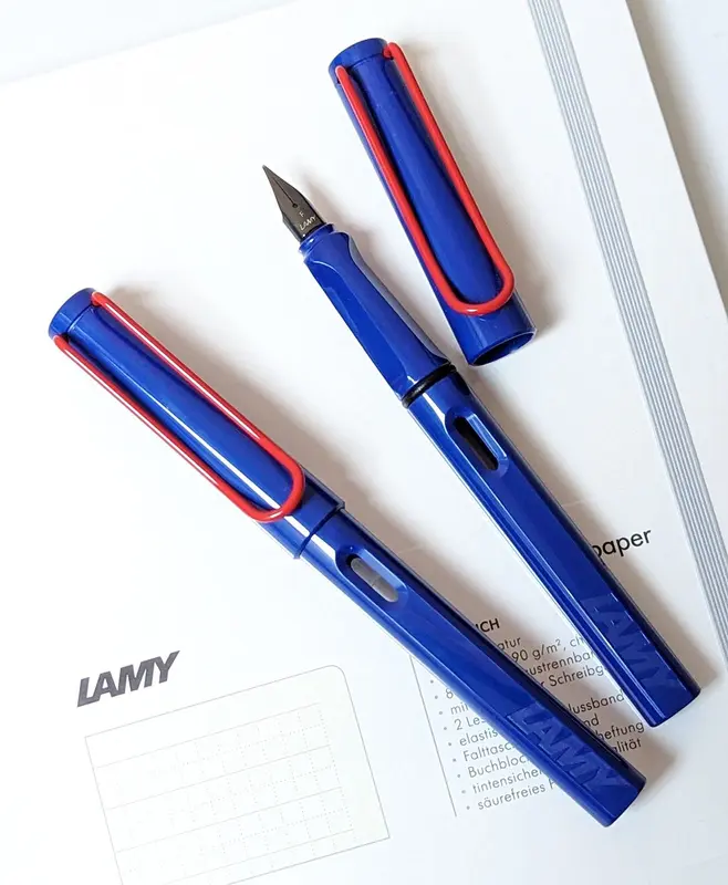 LAMY safari blue with a red clip fountain pen