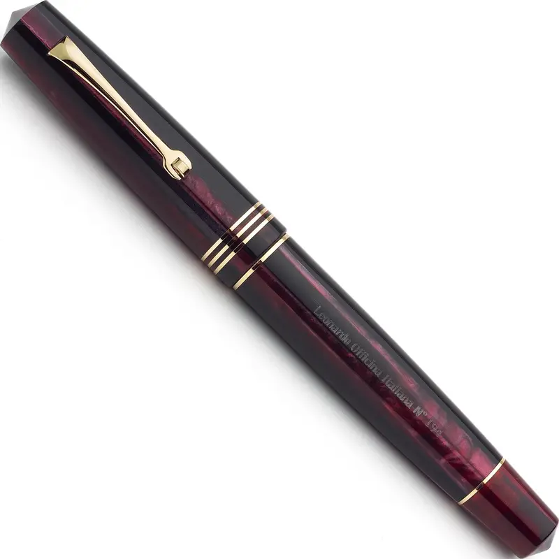 Leonardo Momento Zero Plum fountain pen