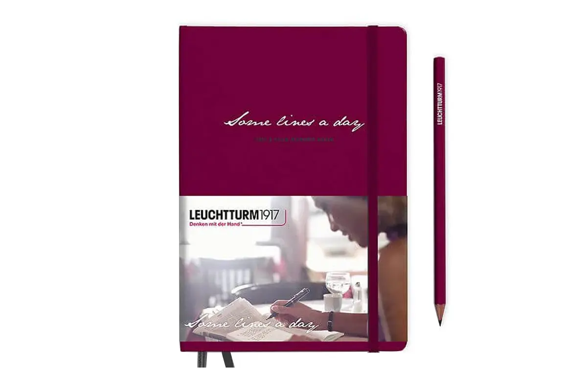 Leuchtturm1917 'The 5 year memory book' Port Red