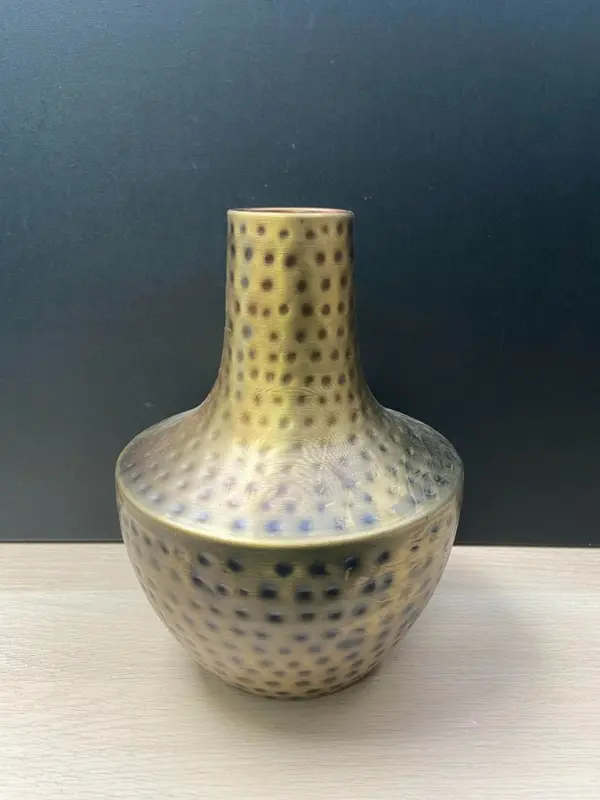 Metalen vaas Dots
