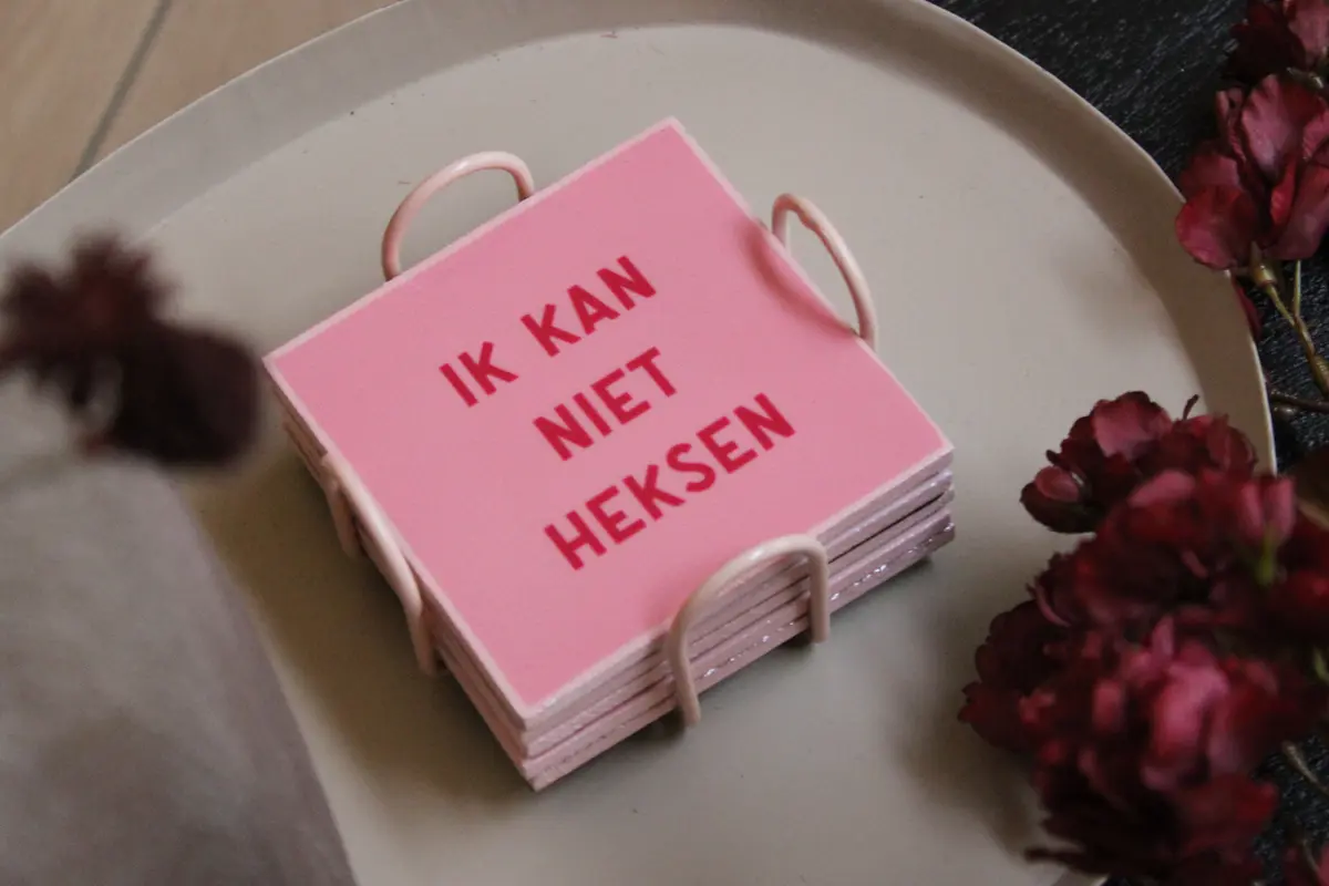 ONDERZETTERS | TEKST