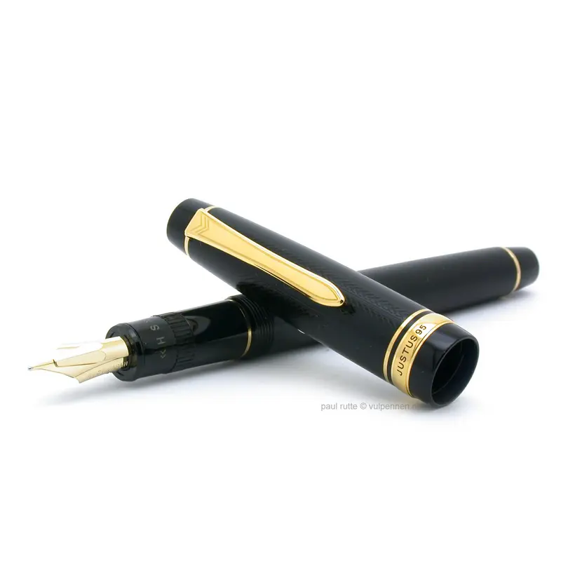 Pilot Justus 95 vulpen Gold Trim