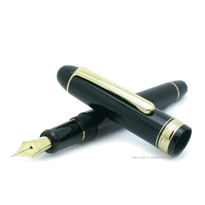Platinum # 3776 Century Zwart GT vulpen