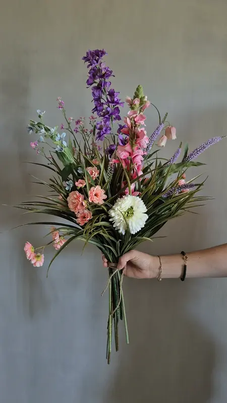 Plukboeket met delphinium - gebonden