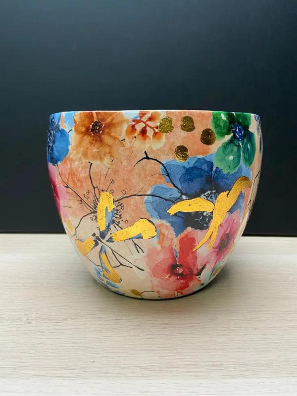 Pot sparkle spring