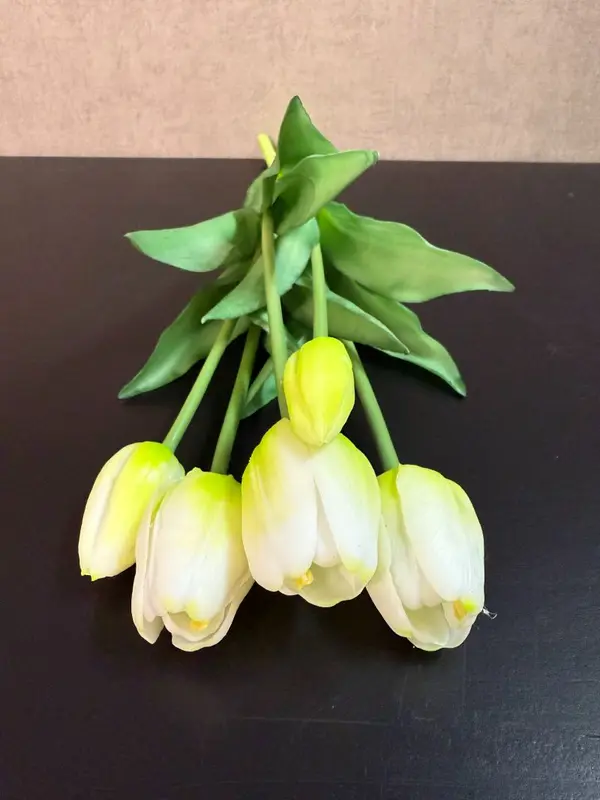 Real touch kunst tulpen wit