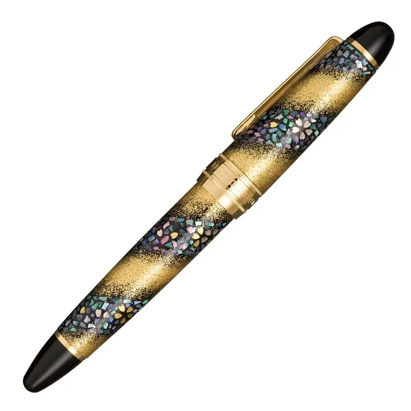 Sailor King Of Pens Maki-e Sakura Nagare fountain pen gold