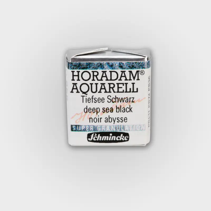 Schmincke Horadam Aquarelverf 955 Deep Sea Black half pan 3