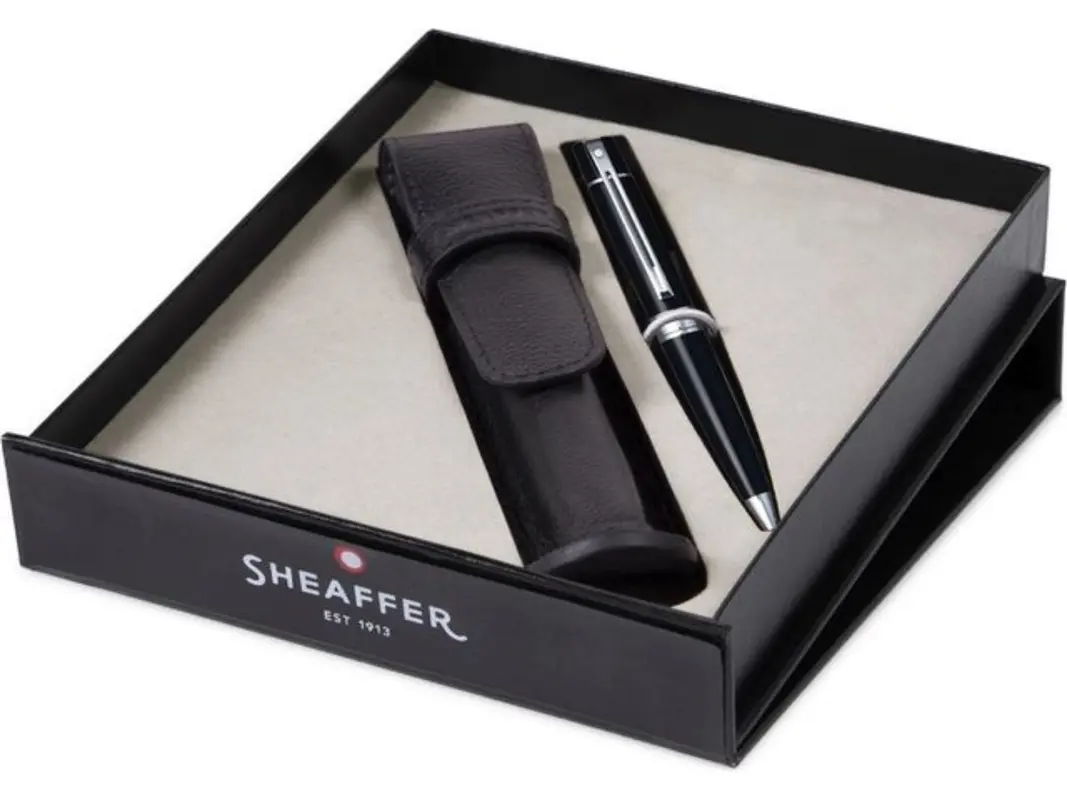 Sheaffer 300 Glossy black chrome met lederen etui
