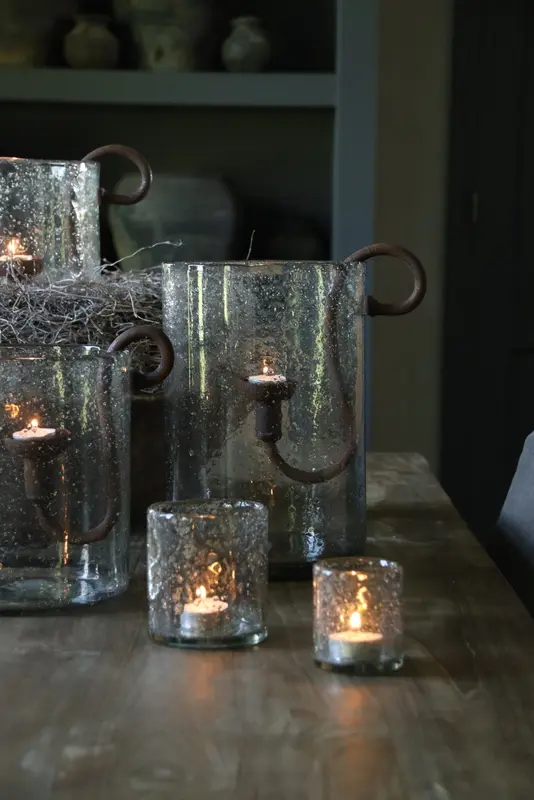 Transparant windlicht met metalen schilfers - H30 x B20 cm