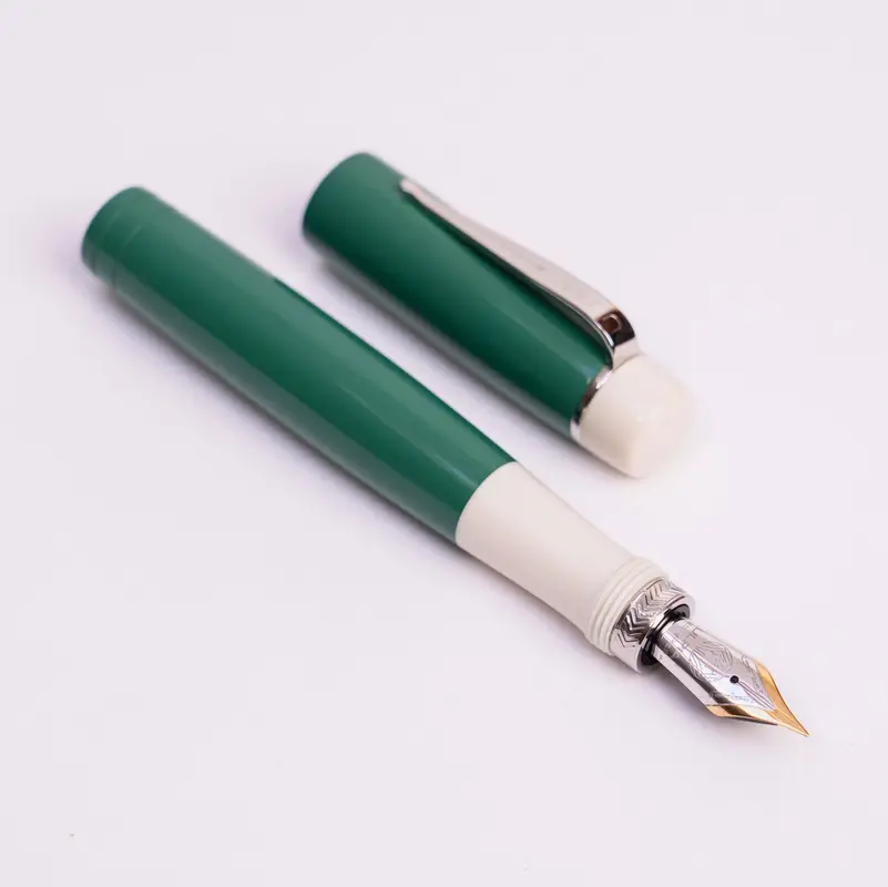 Ulpia 117 Golf fountain pen
