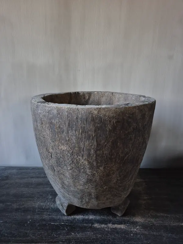 Vergrijsde vijzel / pot Rahayu Luksa (nr 1)