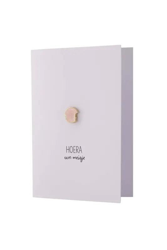 Zusss Wenskaart Hoera een meisje Broche